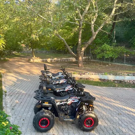 Izmir Yasam Vadisi Ξενοδοχείο *